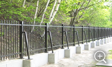 札幌水道局様　保安強化対策格子フェンス製作